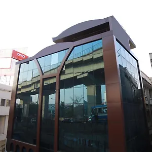 Oyo 7771 Ern Station *** Kochi